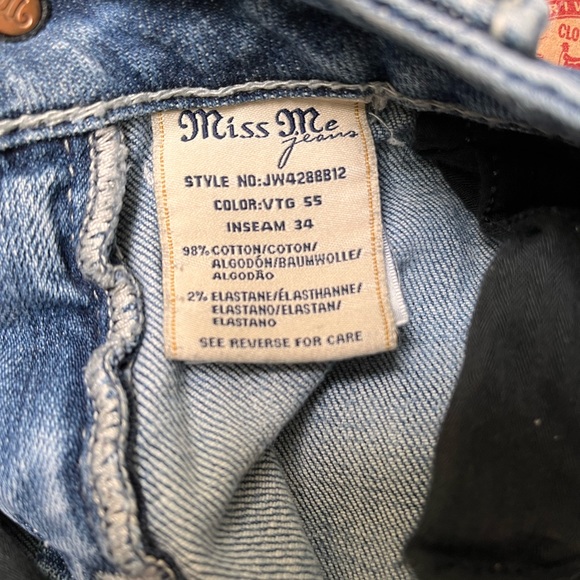 Miss me jeans size 27 inseam 34 only worn a few times - Picture 3 of 3